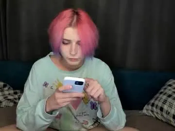 sweet_peach__ — cum show [700 tokens remaining] #twink #femboy #young #18 #cum #feet
