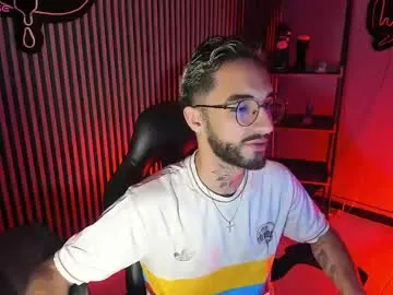 symon_kalifa — GOAL: Hot Cum Load [444 tokens remaining] Suck The Big Cock of this New Model! #cum #tanal #18 #bigcock #teen