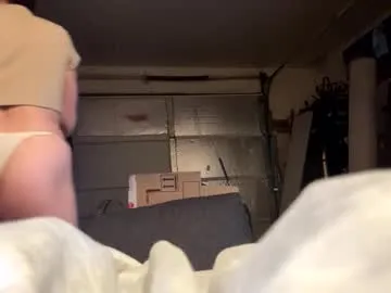 tellmehowbabe — Bored broke and horny. Tips for ass lol