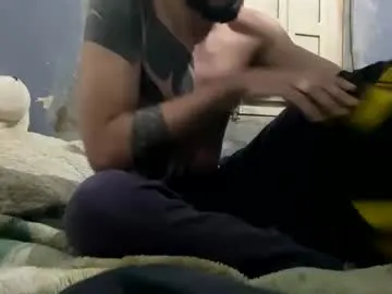 themarttinguyyy — La habitacin de Themarttinguyyy #smoke #feet #bigballs #latin #bigdick