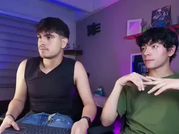 thiago_rockwell — GOAL: Fuckshow [800 tokens remaining] We came back :D . #18 #couple #cum #feet #uncut