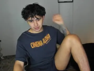 thiago_wc — SHOW CUM #bigcock #cum #young #new #hairy [992 tokens remaining]