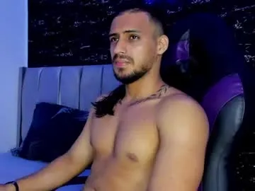 thomas__wayne —   #cum #new #muscle #bigcock #milk [2000 tokens remaining]
