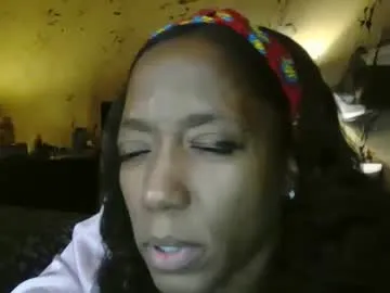 tiffanynlw82 — Freechat on Chaturbate