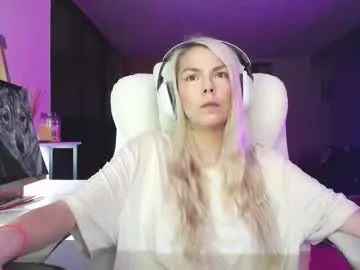 tinykylie — cat and dog need fixed. BIRTHDAY WEEK!! Lovense Lush on - Tip to make me feel good #lovense , #shy , #bigboobs , #gaming , #young