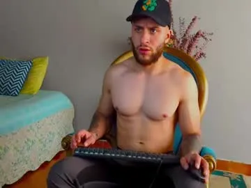 tomdavisxl — Tomdavisxl's room #latino #hugedick #men #handsome #muscle