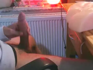 toohugeandstonedxoxo — #german #c2c #bigcock #real New toy !!! wanna have some fun? ? [200 tokens remaining]