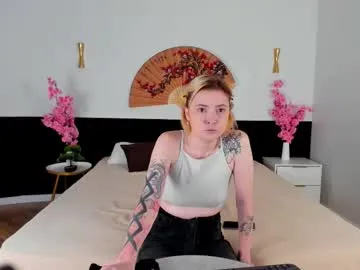 tracycurtis — MAKE ME HAPPY  [110 tokens left] Have Fun #new #shy #teen #bigboobs #tattoo