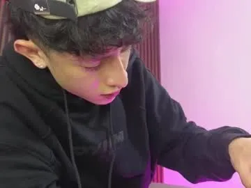 troy_rouge — GOAL:  Full naked I want to fill you with pleasure, let me do it and enjoy my cock  |PVT ON|   #bigdick #young #twink #latino #straight