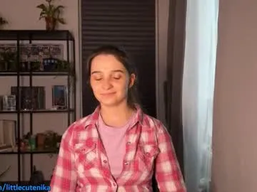 two_0f_us — Welcome to my room! - Goal: Get naked! [362 tokens left]