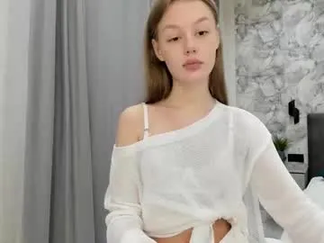 ultima_ma18 — body tour  #feet #cute #nonude #teen #18 [367 tokens remaining]
