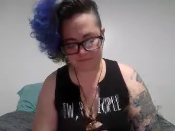 valarieak — #sub #kink #curvy #lesbian #tattoo