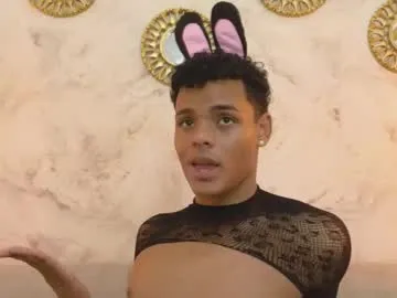 valentino_thompson — explode cum show [699 tokens left] #cum #new #ebony #hairy #bigcock #18