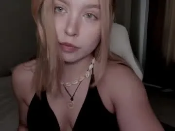 vanillalivitski — GOAL: tongue out [716 tokens remaining] Welcome My name is Vanilla, let's get acquainted! #lovense #new #blonde #muscle #fit