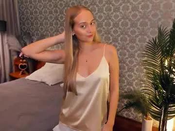 vellaford — GOAL: Look at me 3 mins with handbra <3 [39 tokens remaining] Hello, Im Eva<3 im new here please help me collect 20 thumbs up #18 #new #blonde #teen #skinny