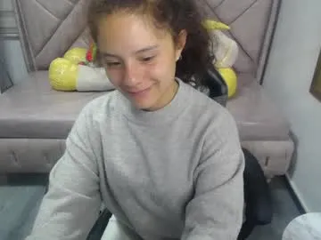 velvet_moon_v — Flash tits [48 tokens left] #lush #shy #teen #daddysgirl #18
