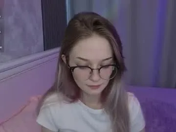 vialeta_baby — GOAL: Wink+air kiss [25 tokens remaining] Meow^^~ call me VI #18 #feet #lovense #skinny #teen
