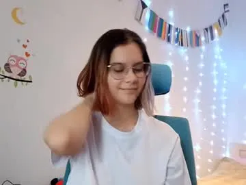 vivianeldreth — GOAL: ahegao [20 tokens remaining] Welcome to my room! #18 #new #shy #teen #natural