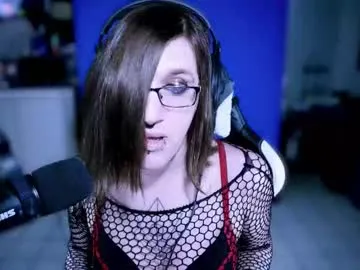vvntr — V is back! #transgirl #pussy #dildo #chill #chat #ama