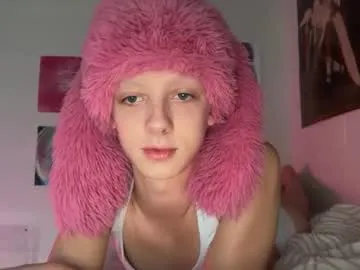 xakiraxx — Femboy showing off <3 #femboy #gay