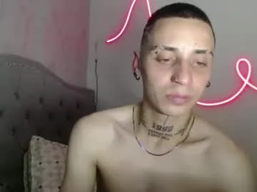 xalejo_max — GOAL: Goal Flash EMERGENCY [400 tokens remaining] Welcyome, come and warm up with my cock/ass #party #young #bigdick #daddy #gay