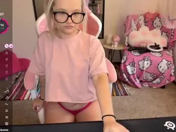 xxnaughtynicolexx — Freechat on Chaturbate