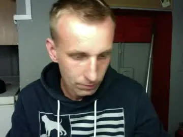 xyztivimate1 — Freechat on Chaturbate