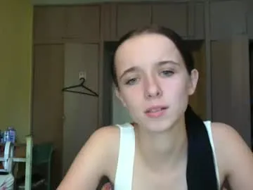 yuliastar — GOAL: Welcome to CB [80 tokens remaining] Welcome to my room! #shy #teen #young #skinny #new