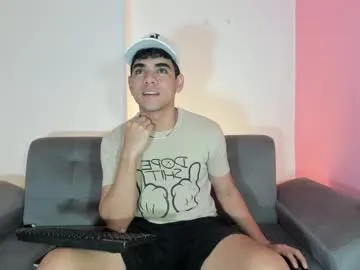 zac_joness — show cum #bigcock #cum #smoke #bigass #feet [444 tokens remaining]