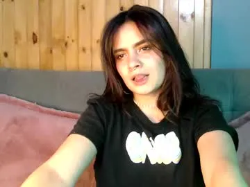 zoee_t — fuck me [150 tokens remaining] #latina #smoke #squirt #anal #smalltits