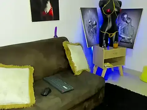 -NICKFOXXX- — Spank ass x10