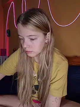 -veranito- — 1 FINGER IN PUSSY