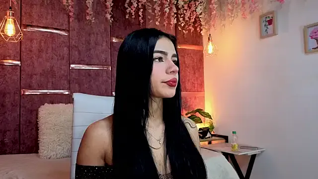 12vaaal — Spith in mouth and boobs