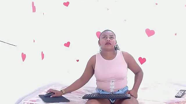 150pamelavagina — 2 fingers in my pussy