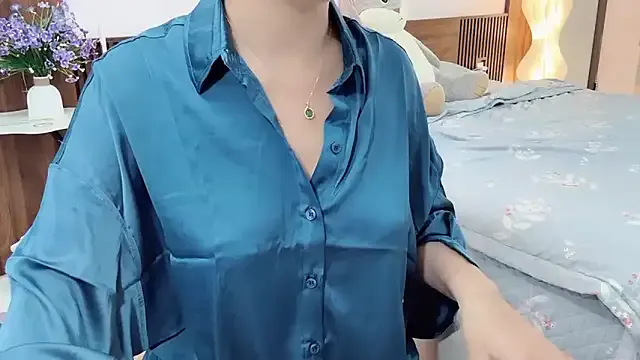 _____Lunaa_____ — make me happy today