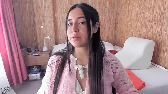 __leaa — oil im my tits
