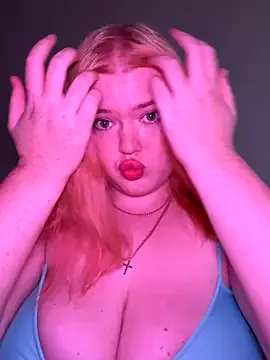 _Adele_Moor_ — teases with her tits!