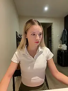 _DigitalDiva_ — Show tits (.)(.)