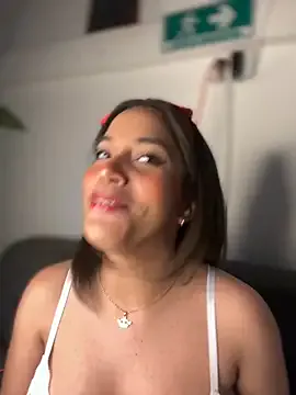_Eurekaa_ — Shake tits 