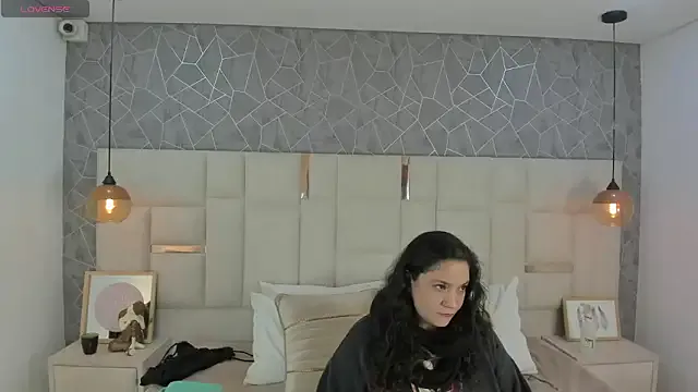 _im_alaya — SHOW BIG TITS