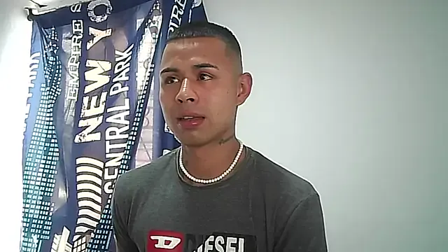 _Logan_Colton_ — Freechat on StripChat