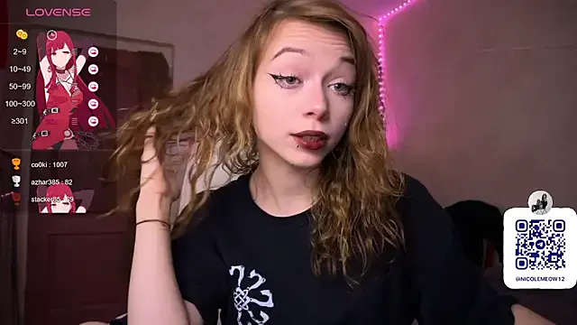 _SofiaBrown — Saliva on boobs