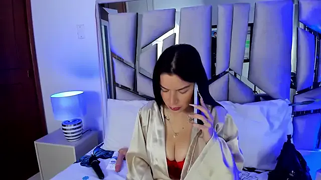 _valeria_saenz_ — flash asshole
