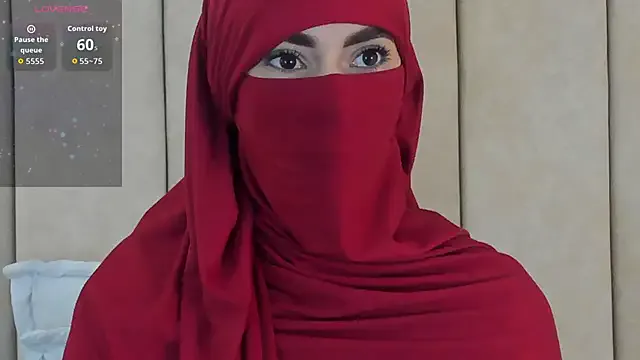 _Zahiira_ — face+hair+tits+twerking