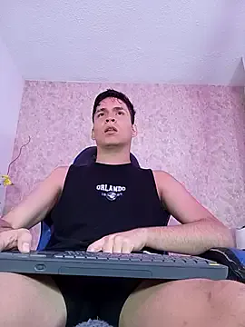 Aaron_Foxxx — Sensual show with my body 