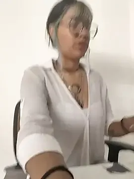 Abigail_98 — Off bra+spit tits in office