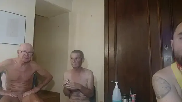 Adeptedufist — Freechat on StripChat