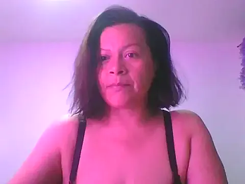 adri89-g — doggy spank and play with pussy