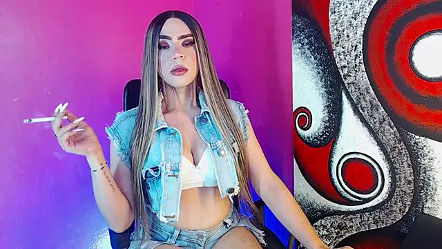 Alanna_Fiierce — Get Naked And Masturbate! !.