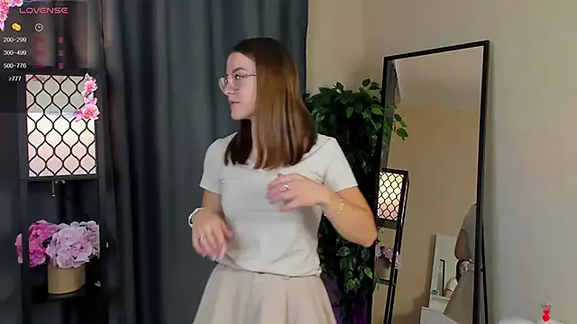 AleneMenkin — flash tits
